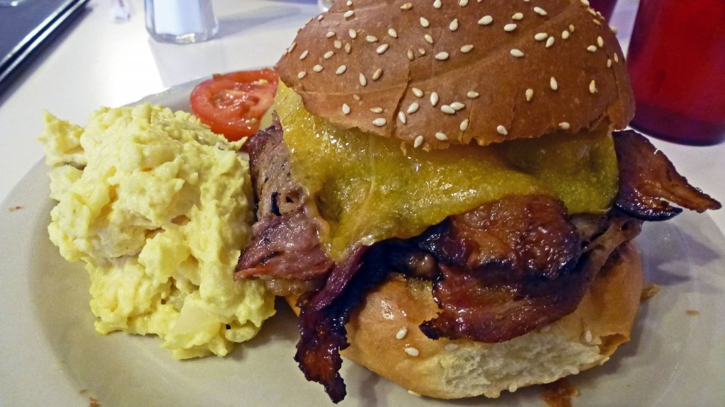 Wagyu Brisket Burger with Bacon 2