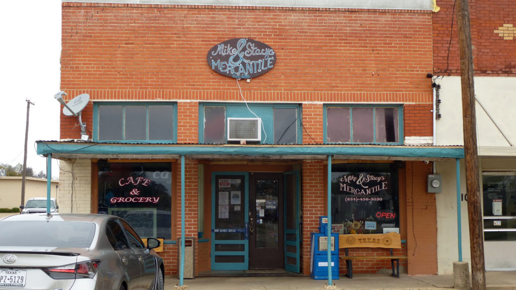 Mike and Stacy's Mercantile in Oglesby
